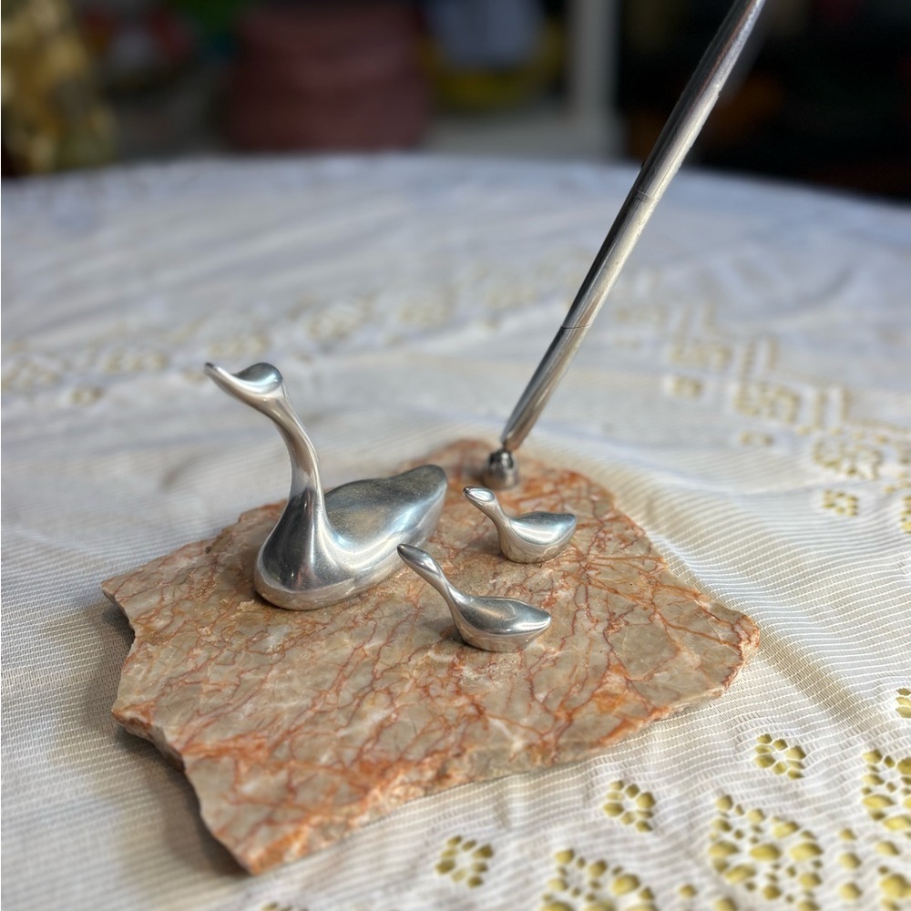 Vintage Hoselton Silver Duck Family Pen Holder